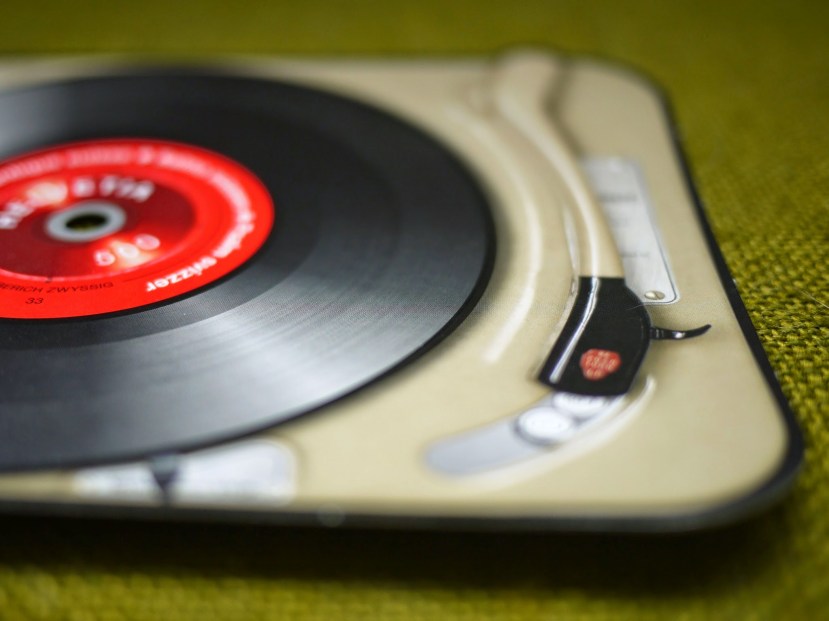 Swiss-Record-Player-Stamp-04